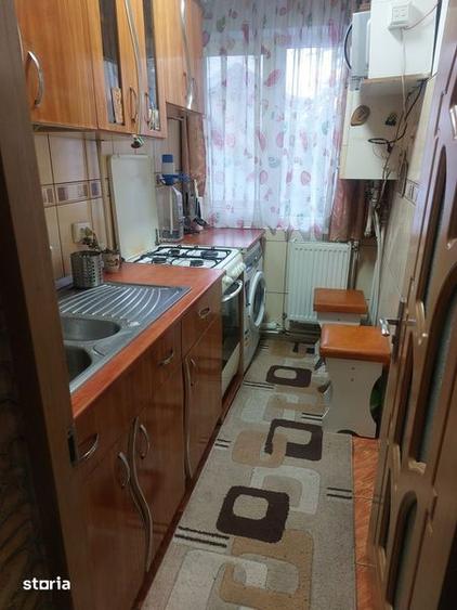 Apartament cu 3 camere semidecomandat în Fălticeni