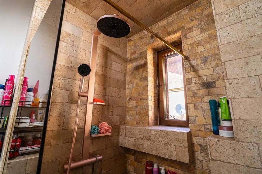 Apartament cu 2 camere semidecomandat în Dorobanți
