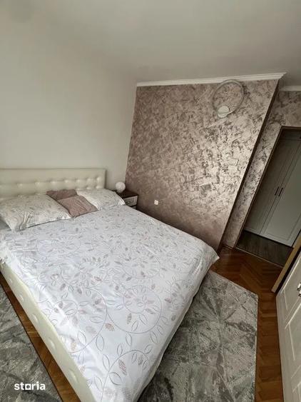 Apartament cu 3 camere decomandat în Traian