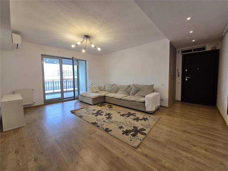 Apartament cu 2 camere semidecomandat, mobilat în Militari