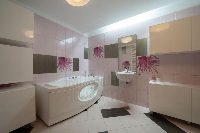 Apartament cu 4 camere decomandat în Șoseaua Nordului