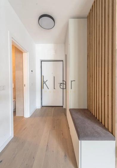 Apartament cu 2 camere semidecomandat, mobilat în Central