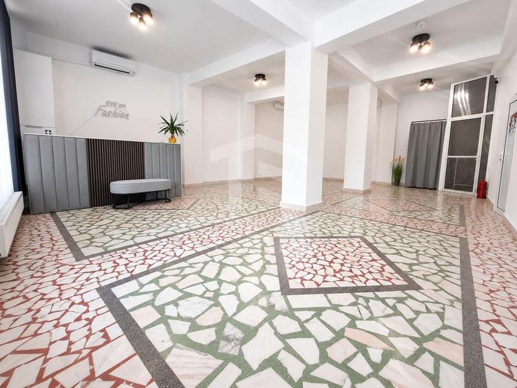 Spațiu comercial, de 66 mp, în Central