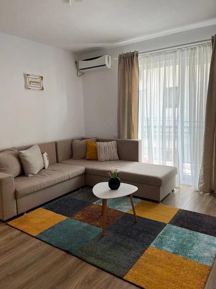 Apartament cu 2 camere semidecomandat în Giroc