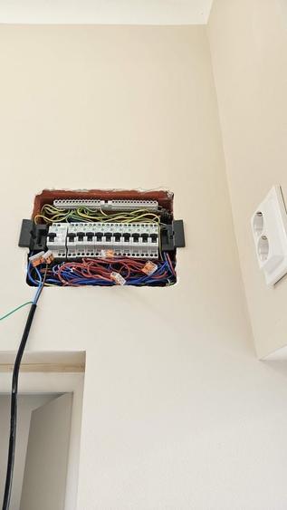 Duplex cu 3 camere cu Canalizare în Central
