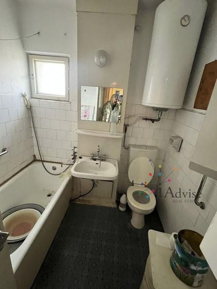 Apartament cu 3 camere decomandat în Griviței