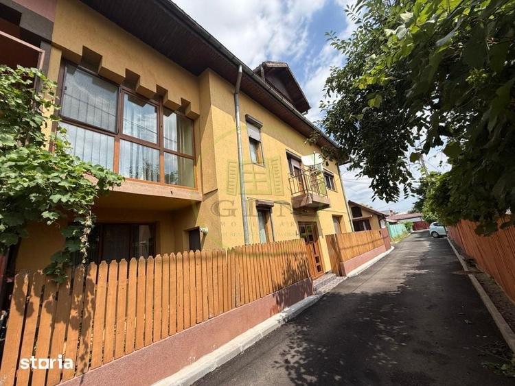 Casă cu 5 camere cu Teren 181 Mp în Rovine