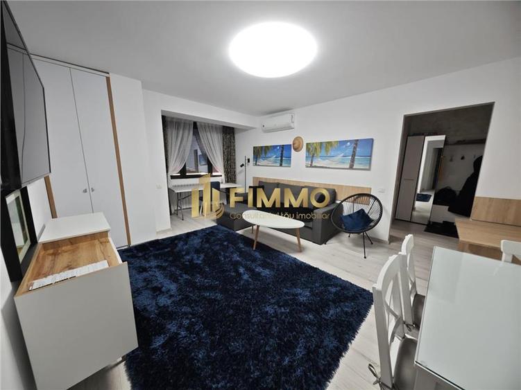 Apartament cu 2 camere semidecomandat în Central