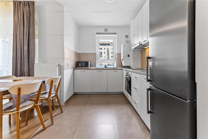 Apartament cu 2 camere decomandat, mobilat în Tractorul