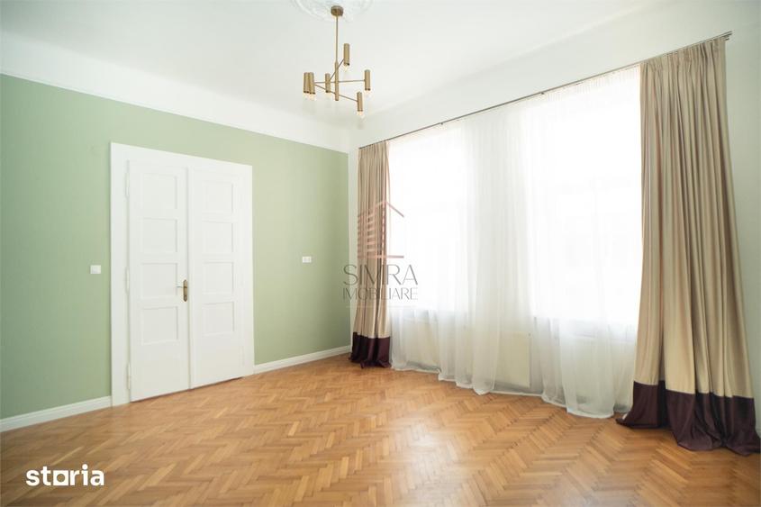 Apartament cu 3 camere în Orașul Nou