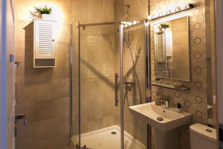 Apartament cu 2 camere decomandat în Olimpia-Stadion