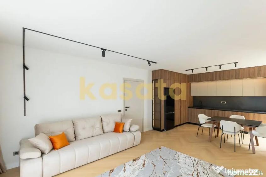 Apartament cu 4 camere decomandat în Iancu Nicolae