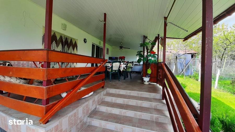 Casa moderna, foarte spatioasa, cu 1500 mp teren, in Dambul Rotund