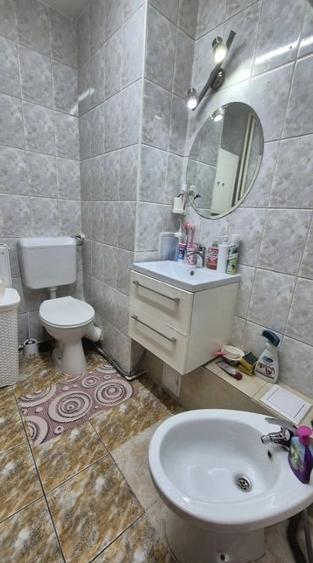 Apartament cu 4 camere decomandat în Crângași