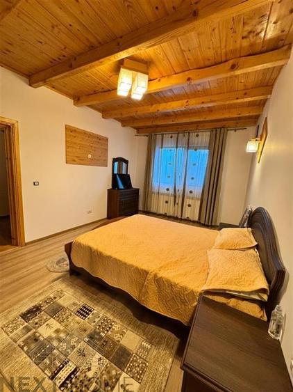 Casă cu 10 camere cu Teren 1600 Mp în Bolotești