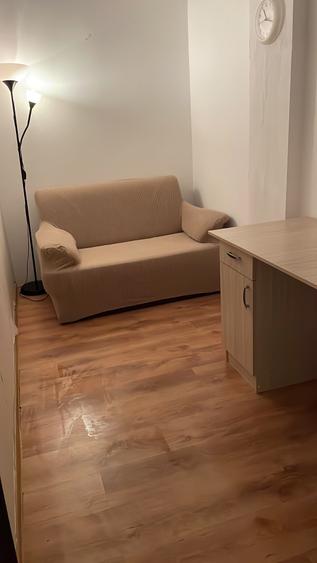 Apartament cu 2 camere semidecomandat în Calea Moldovei