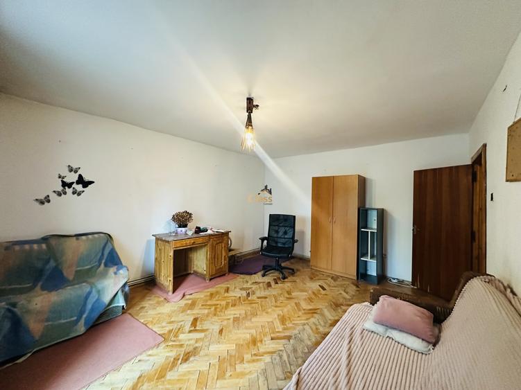 Apartament cu 3 camere decomandat, mobilat în Mănăștur