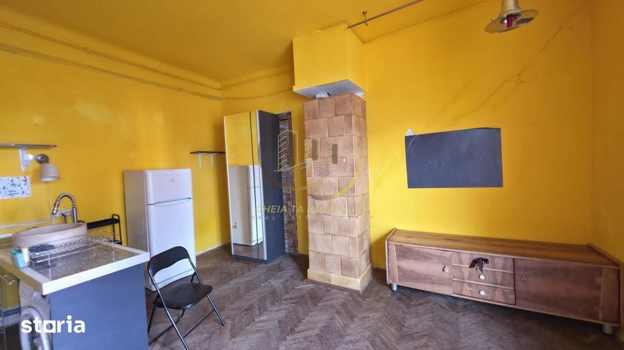 Casă cu 3 camere cu Teren 400 Mp în Andrei Mureșanu