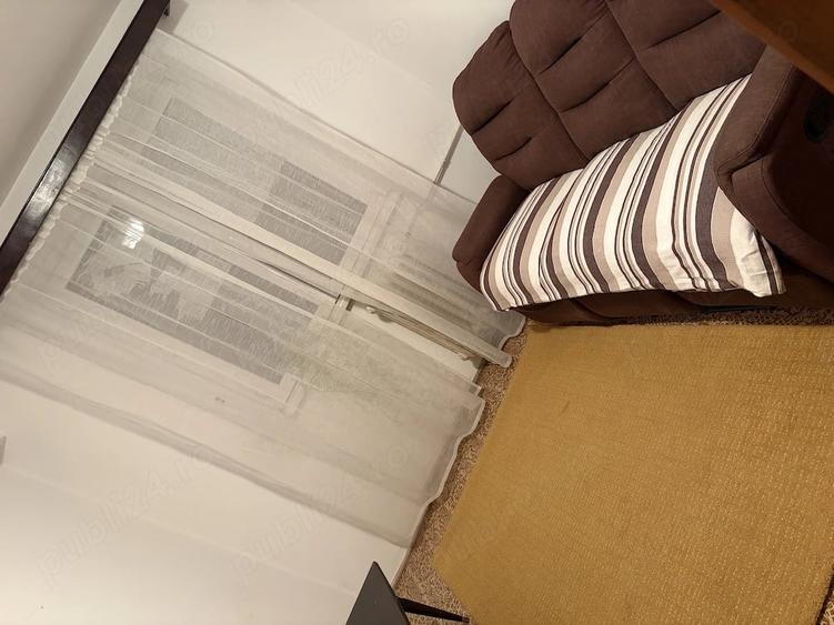Apartament cu 3 camere decomandat în Tineretului