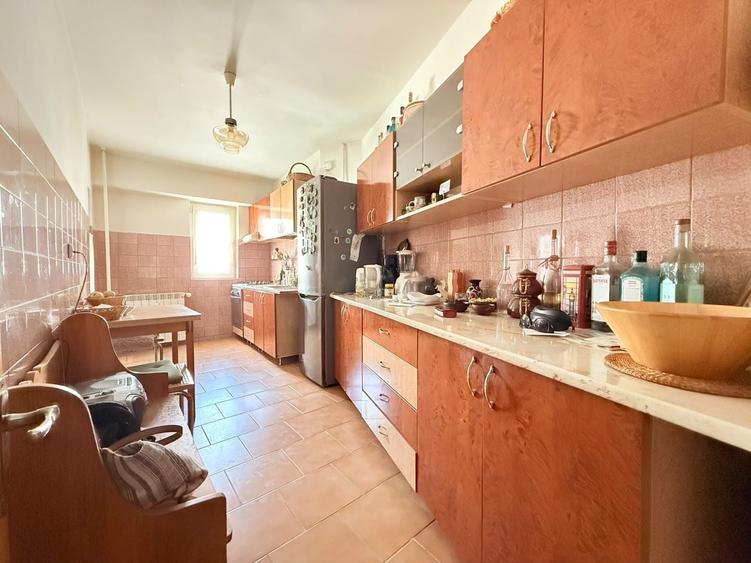 Apartament ultracentral 4 camere - 15