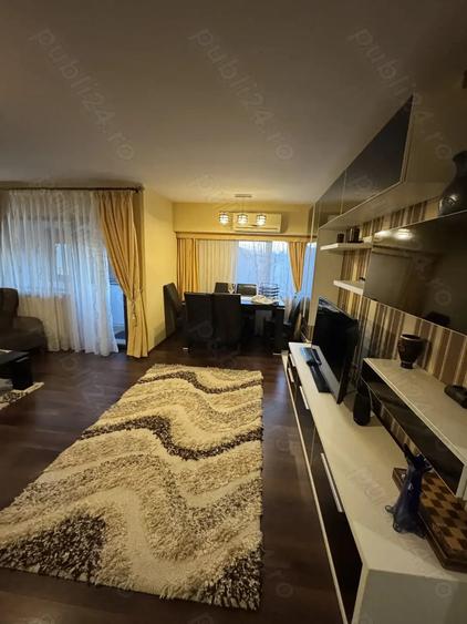 Apartament cu 4 camere decomandat în Ultracentral