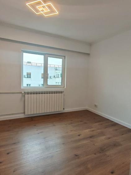 Apartament 4 camere decomandat – zona Decebal - 12