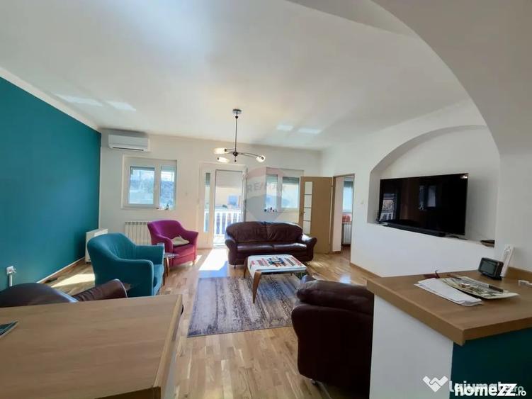 Casă cu 4 camere cu Teren 506 Mp în Sânmartin