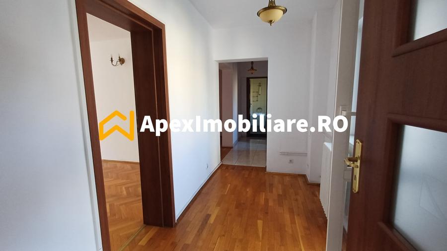 Apartament 4 camere de vanzare Unirii Parcare Privata / Garaj - 25