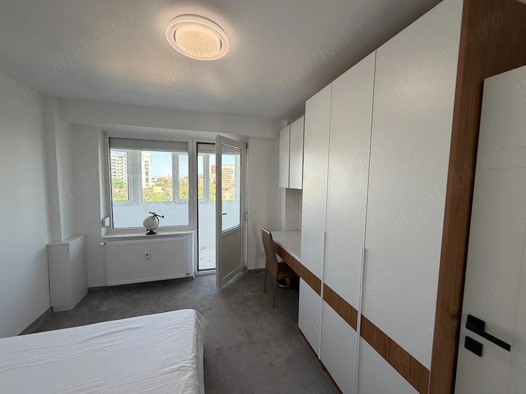 Apartament cu 4 camere decomandat în Centru Civic