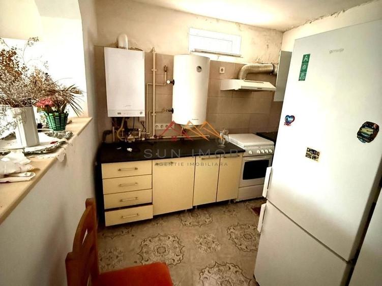 Casă individuală cu 7 camere cu Canalizare în Poiana Câmpina