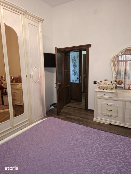 Casă cu 4 camere cu Teren 285 Mp în Central