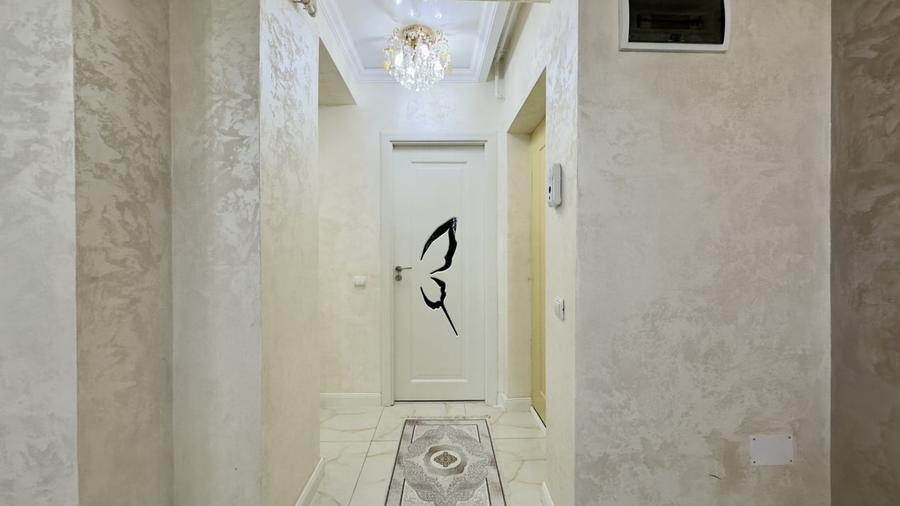 Apartament cu 3 camere decomandat, mobilat în Central