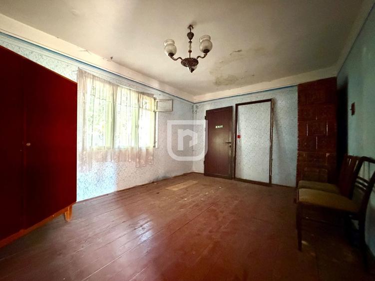 Casă individuală cu 5 camere cu Canalizare în Central