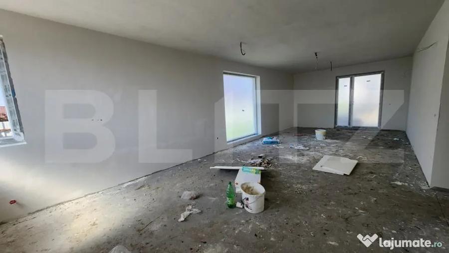 Casă cu 4 camere cu Teren 530 Mp în Nazna