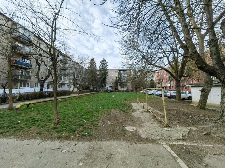 Teren de 1593 mp, în Central