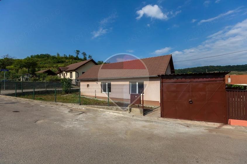 Casa renovata total cu 545 mp teren - Angarul de Sus - Medias - 2