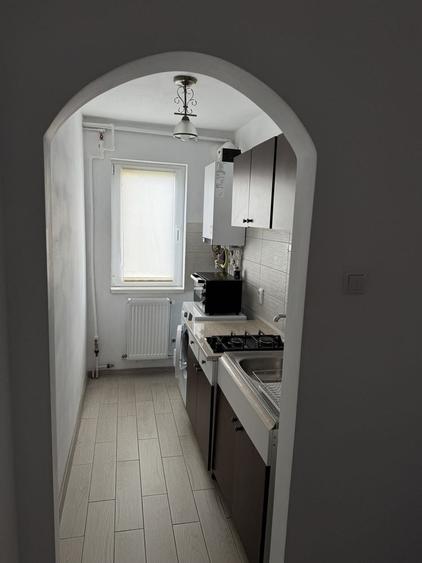 Apartament cu 2 camere semidecomandat în Palazu Mare