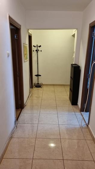 Apartament cu 2 camere decomandat în Costin Georgian