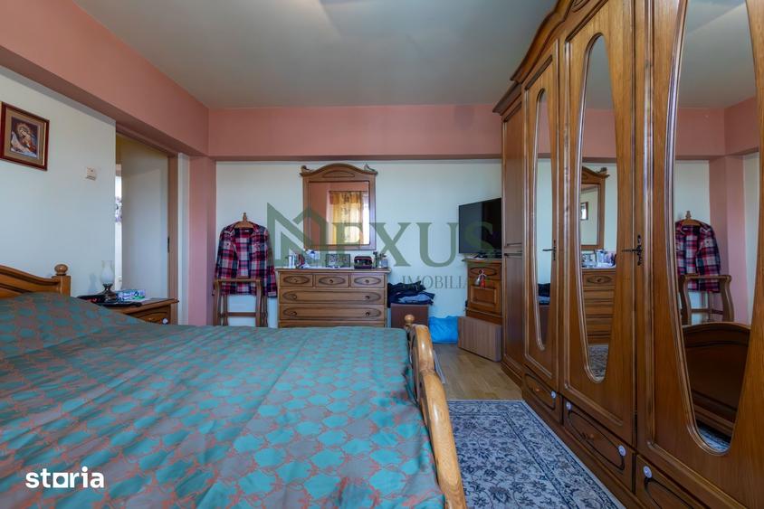 Apartament cu 3 camere decomandat în Cornișa