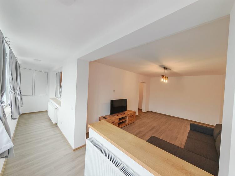 Apartament cu 2 camere semidecomandat în Central