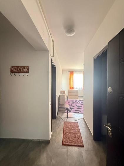 VANZARE GARSONIERA DECOMANDATA CU BALCON- ETAJ INTERMEDIAR STR TINERETULUI - 18