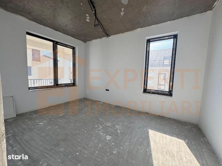Casă cu 4 camere cu Teren 214 Mp în Palazu Mare