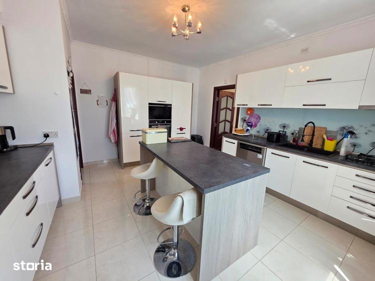 De vanzare vila in Cordun, judetul Neamt, mobilata ,utilata - 17