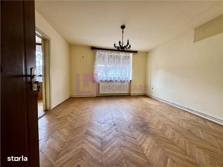 Casă cu 4 camere în Lazaret
