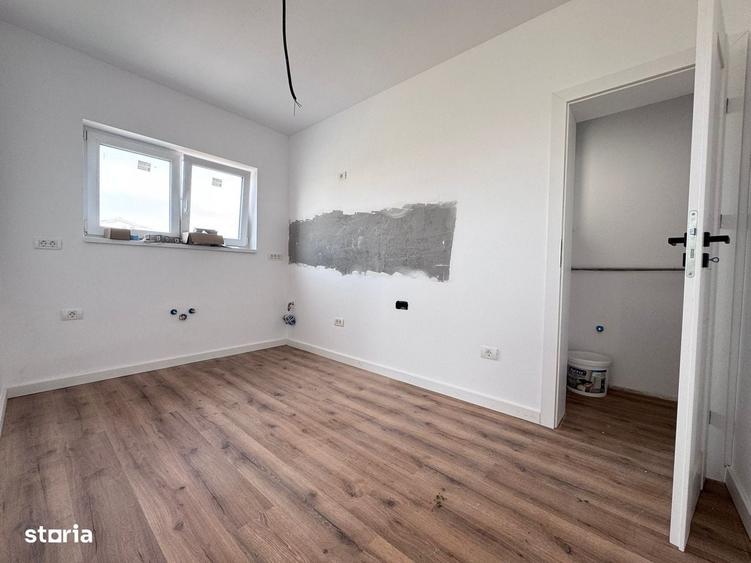Duplex despartit prin camera tehnica Comision 0 - 189.000 Euro - 6