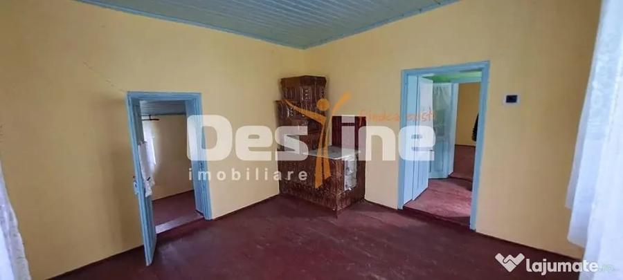 Casă cu 4 camere cu Teren 1000 Mp în Horlești