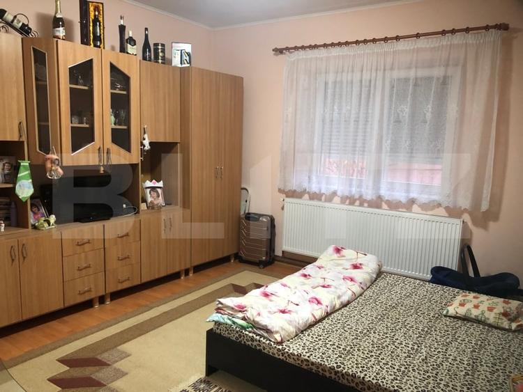 Casă individuală cu 5 camere cu Garaj în Nord