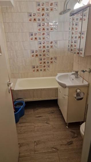 Vând apartament 3 camere, decomandat, in Iasi, Galata 1 (str.Vamasoaia) - 9