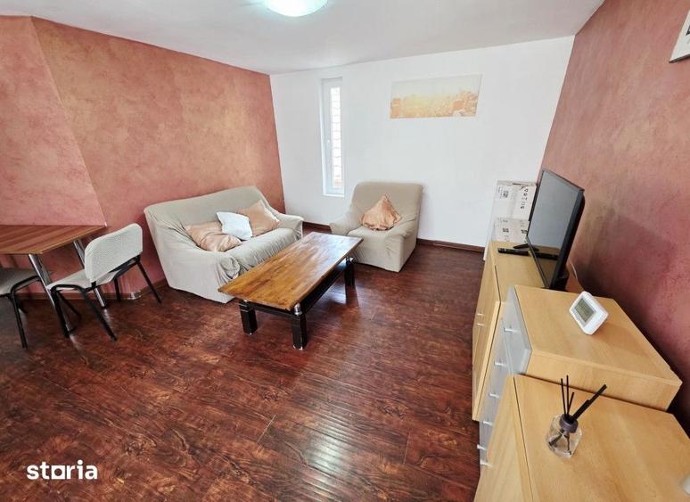 Apartament cu 3 camere în Piața Unirii