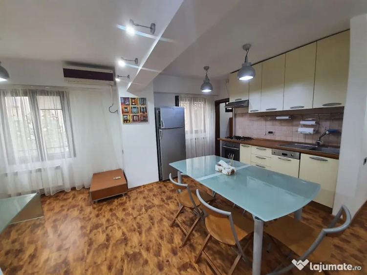Apartament cu 3 camere decomandat în Unirii